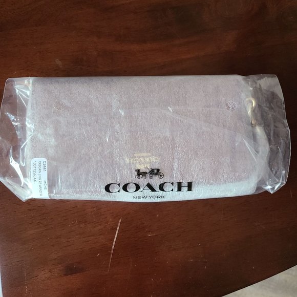 Coach Long Zip Around Wallet Cherry Gold Hardware - Picture 8 of 10